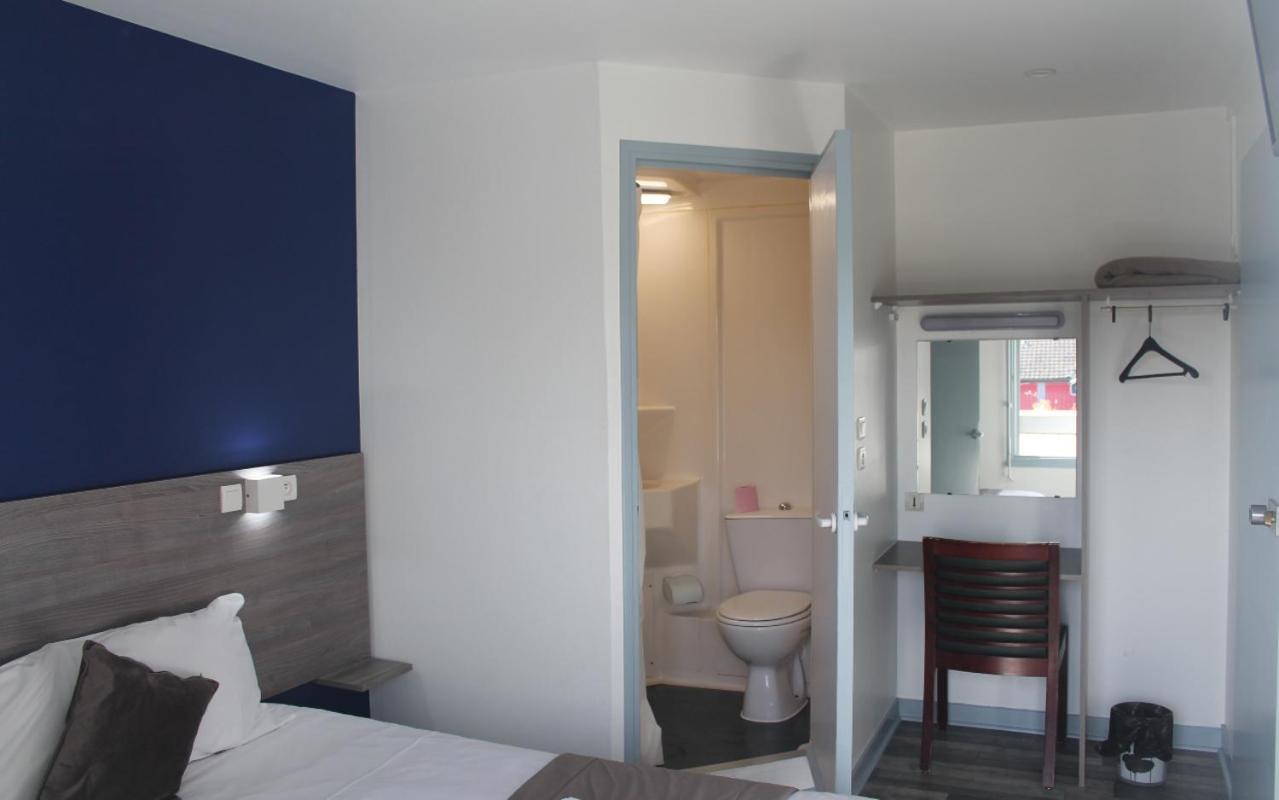 Twin Room,1536400582:JPEG